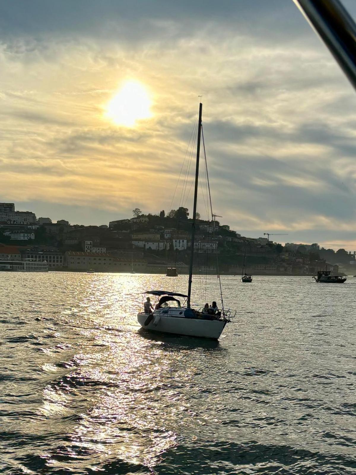 Navegar No Douro - Navegacao E Turismo Unipessoal, Lda Vila Nova de Gaia Exterior foto